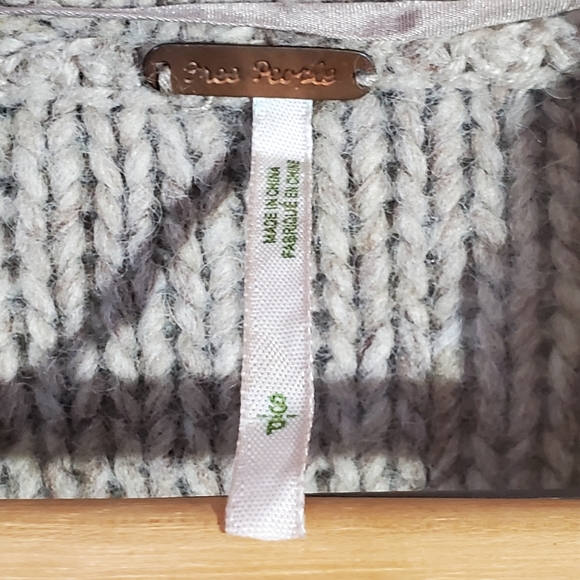 Small Free People Oatmeal Wool Blend Boho Cottagecore Knit Sweater - Picture 3 of 10